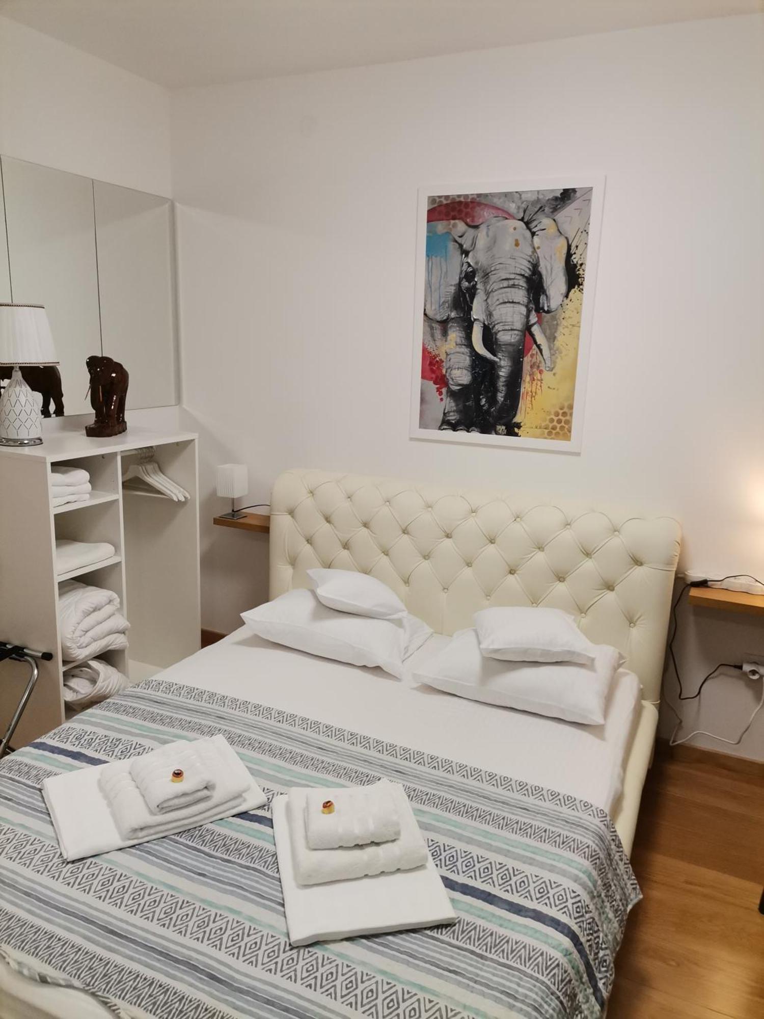 Pupin Palata Business Apartman B5 Apartman Újvidék Szoba fotó