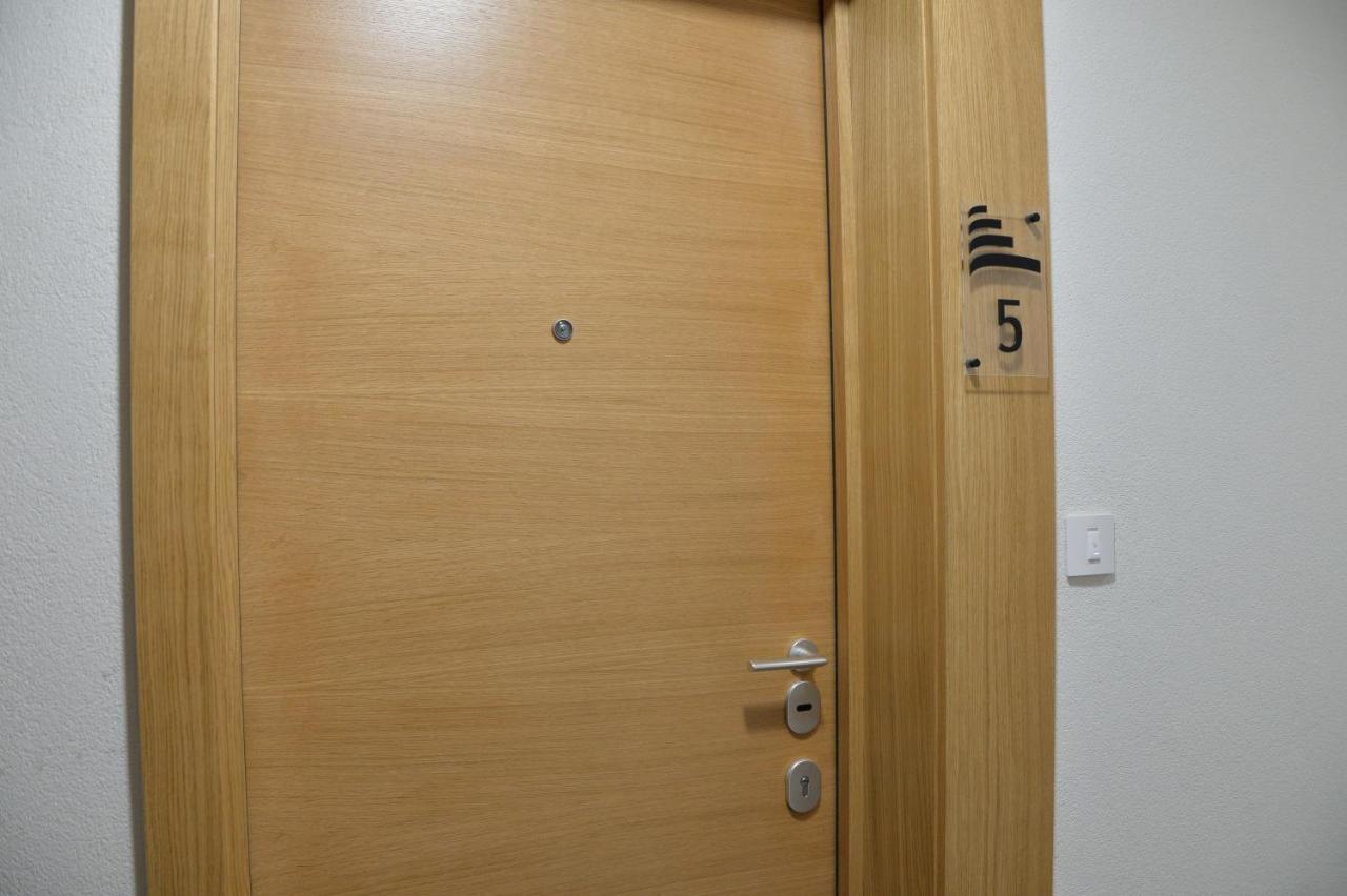 Pupin Palata Business Apartman B5 Újvidék Kültér fotó